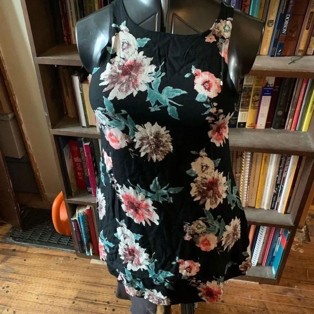 Lulu’s pink floral high neck sleeveless S mini dress